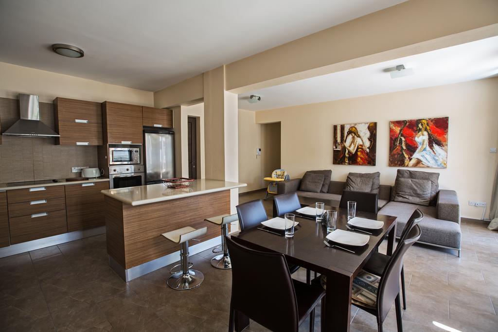 Napiana Apartments أيا نابا الغرفة الصورة