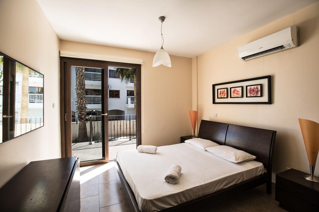 Napiana Apartments أيا نابا الغرفة الصورة