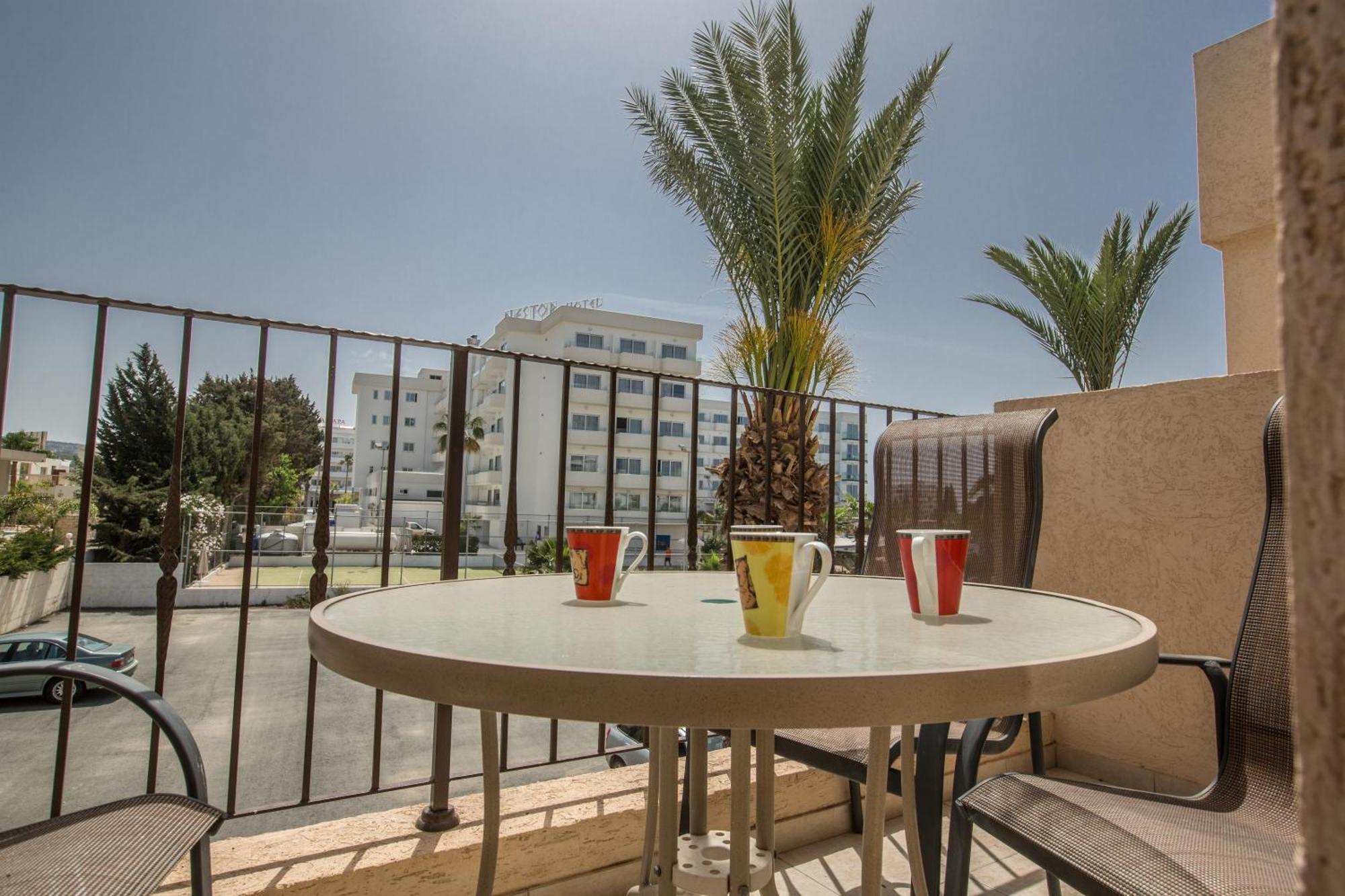 Napiana Apartments أيا نابا الغرفة الصورة