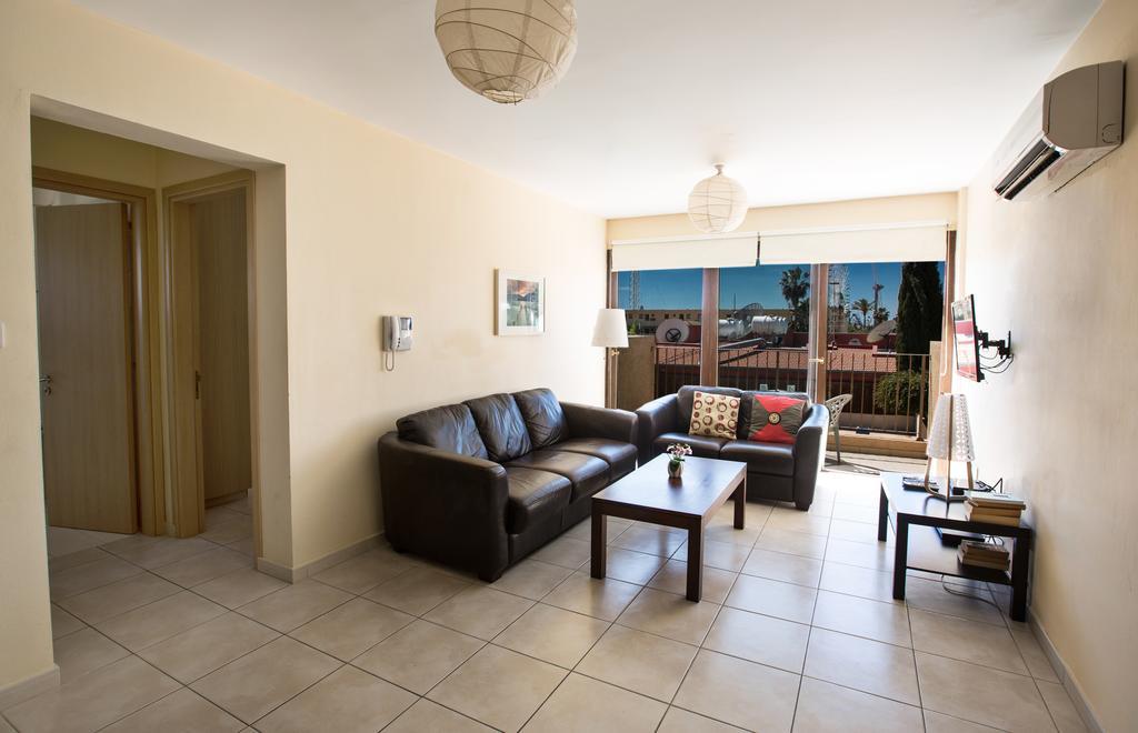 Napiana Apartments أيا نابا الغرفة الصورة