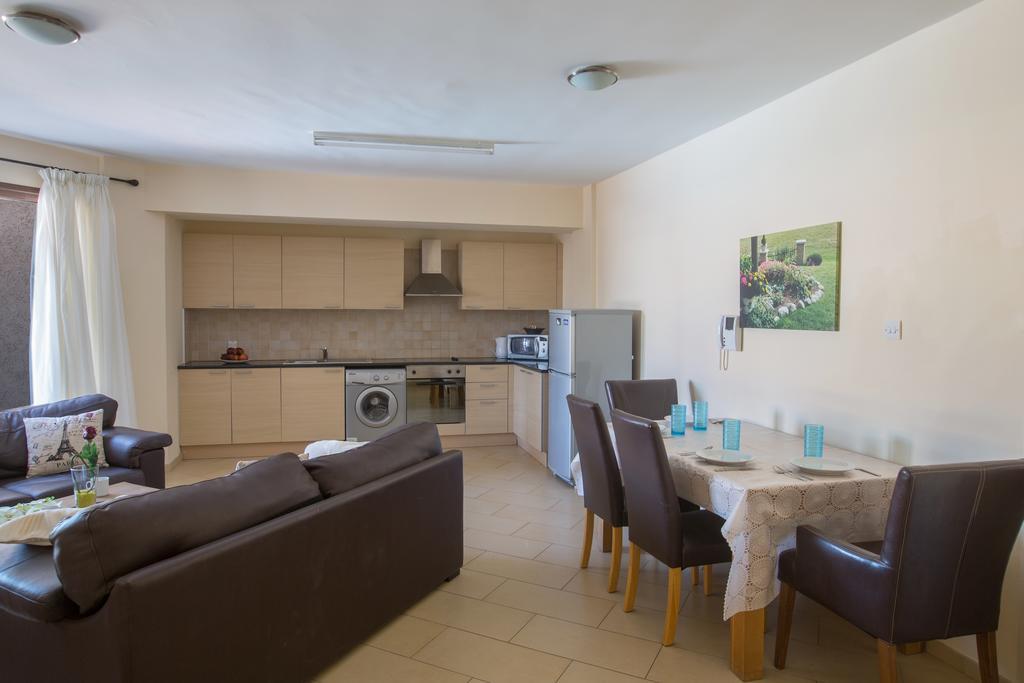Napiana Apartments أيا نابا المظهر الخارجي الصورة