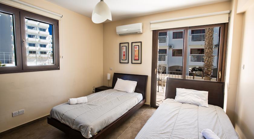 Napiana Apartments أيا نابا الغرفة الصورة